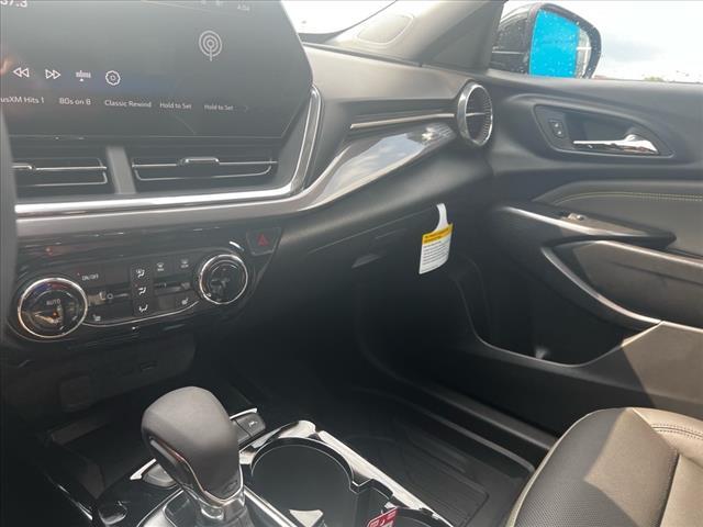new 2025 Chevrolet Trax car, priced at $27,850