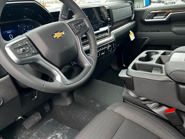 new 2025 Chevrolet Silverado 1500 car, priced at $46,244