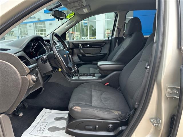used 2015 Chevrolet Traverse car, priced at $11,995