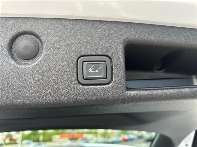 used 2024 Chevrolet Equinox car, priced at $27,995