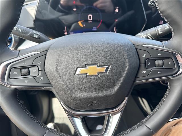 new 2025 Chevrolet Trax car
