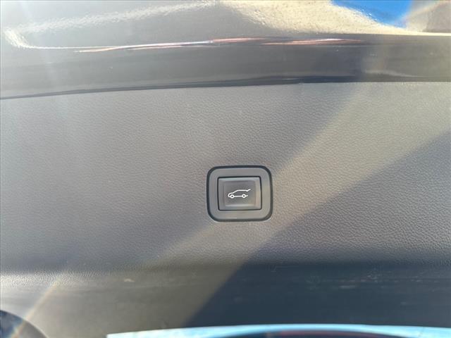 used 2018 Chevrolet Traverse car, priced at $19,995