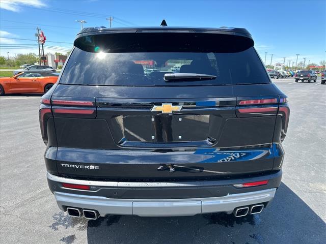 new 2025 Chevrolet Traverse car
