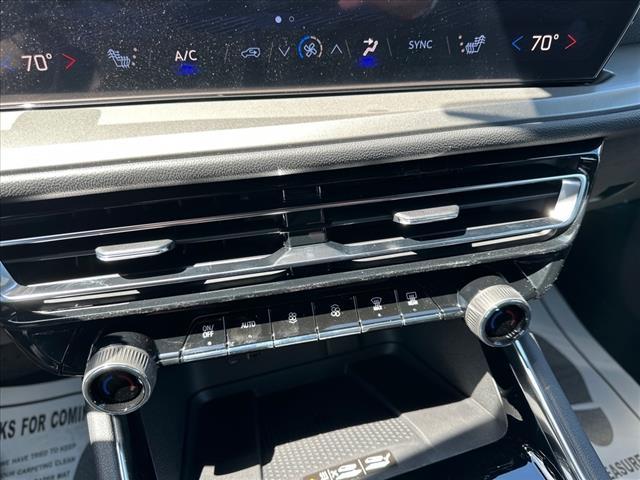 new 2025 Chevrolet Traverse car