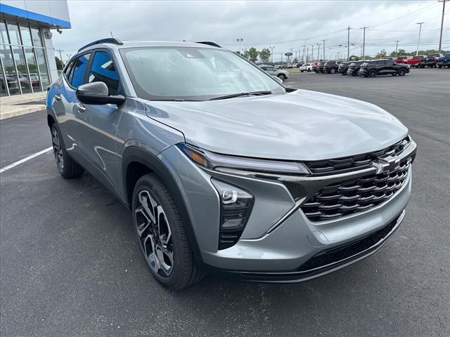 new 2025 Chevrolet Trax car, priced at $27,850