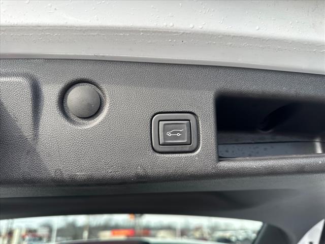 used 2024 Chevrolet Equinox car, priced at $19,995