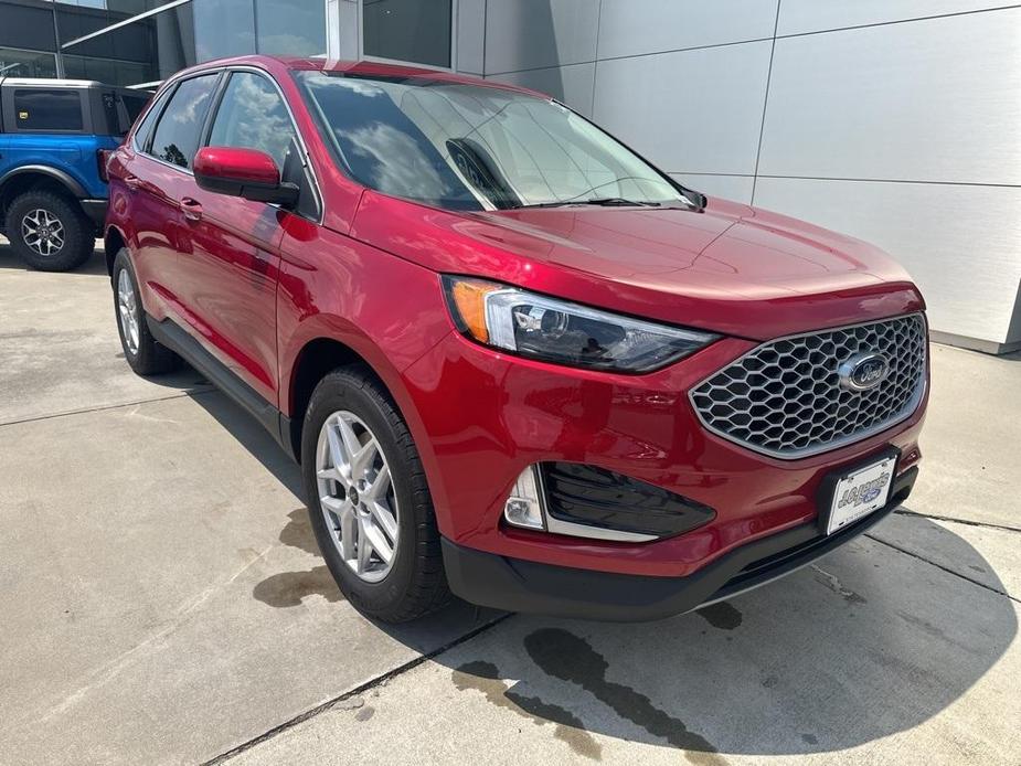 new 2024 Ford Edge car, priced at $37,687