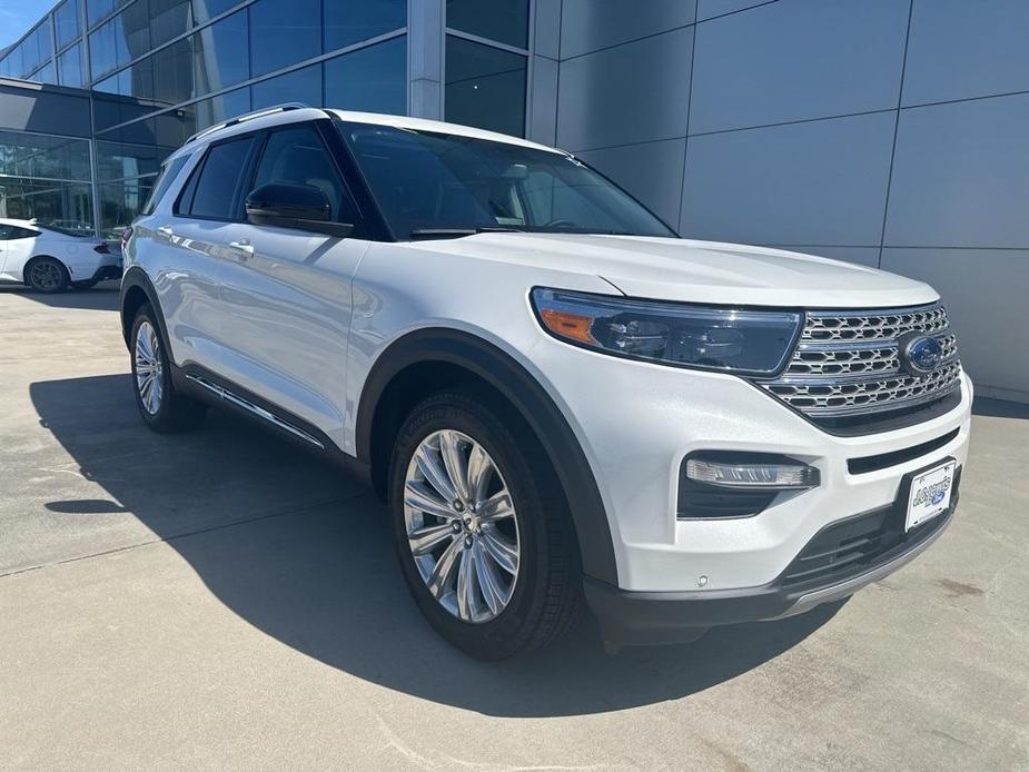 new 2024 Ford Explorer car, priced at $53,940