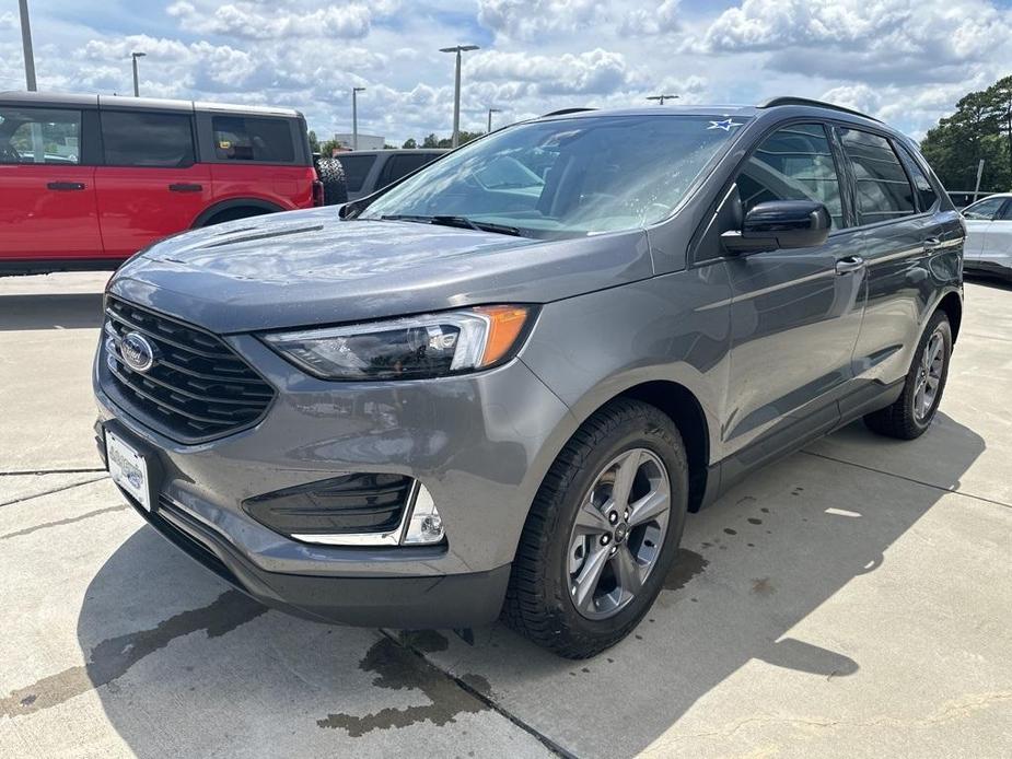 new 2024 Ford Edge car, priced at $43,805