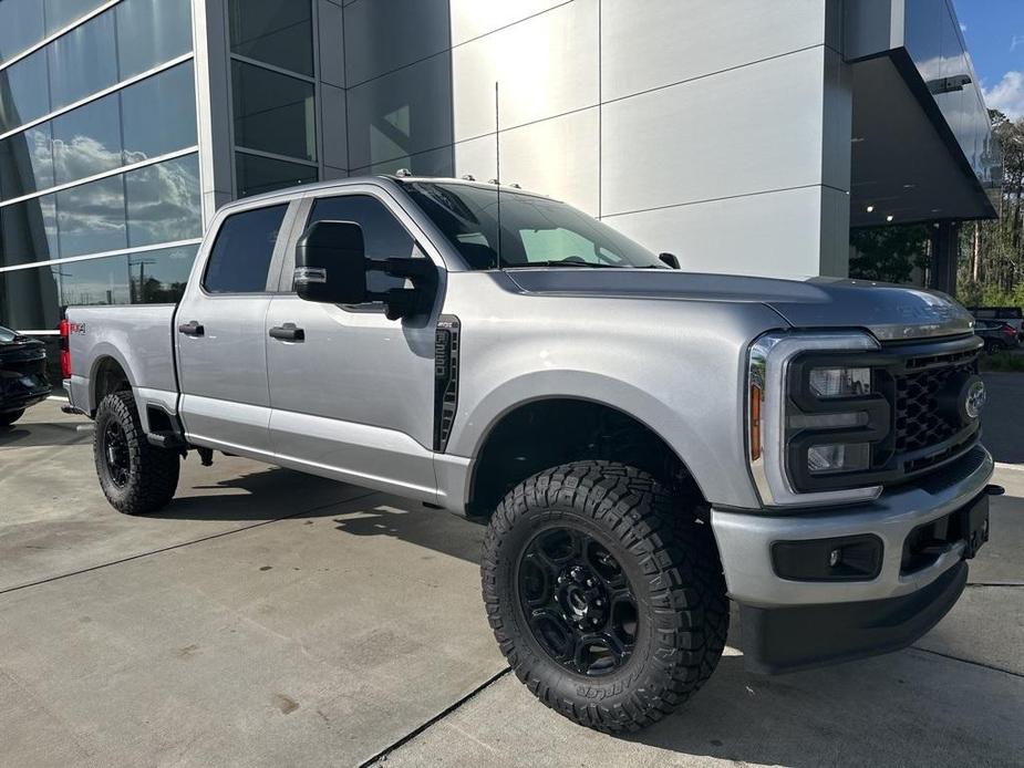 new 2024 Ford F-250 car, priced at $66,595