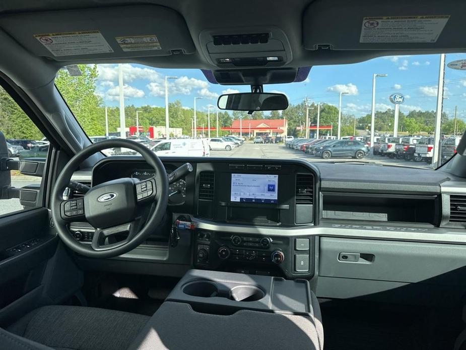 new 2024 Ford F-250 car, priced at $66,595