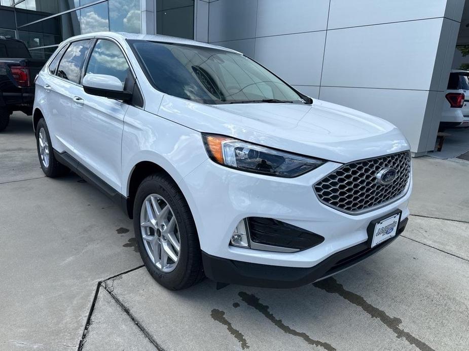 new 2024 Ford Edge car, priced at $36,885