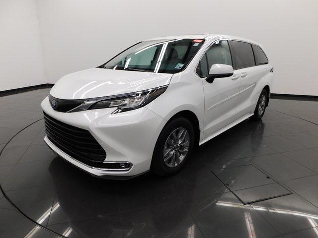 used 2022 Toyota Sienna car, priced at $42,495