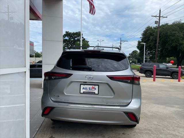 new 2025 Toyota Highlander car, priced at $54,915