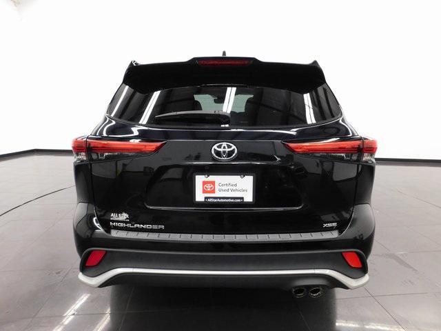 used 2021 Toyota Highlander car, priced at $35,995