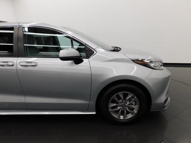 used 2022 Toyota Sienna car, priced at $36,495
