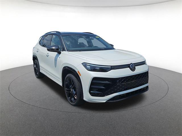 new 2025 Volkswagen Tiguan car, priced at $37,462