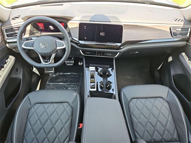 new 2025 Volkswagen Atlas car, priced at $53,168