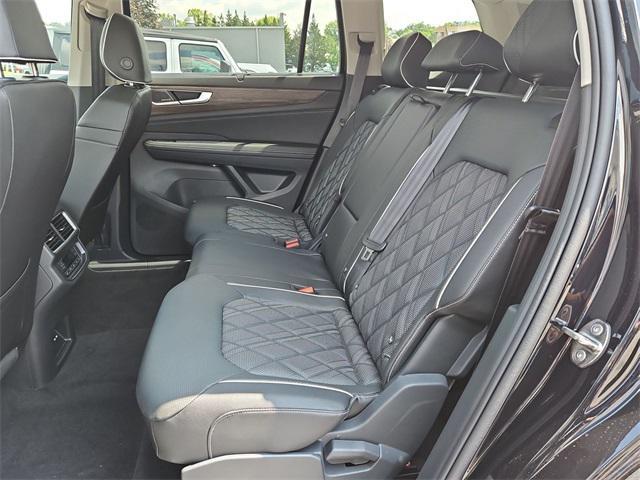 new 2025 Volkswagen Atlas car, priced at $53,168