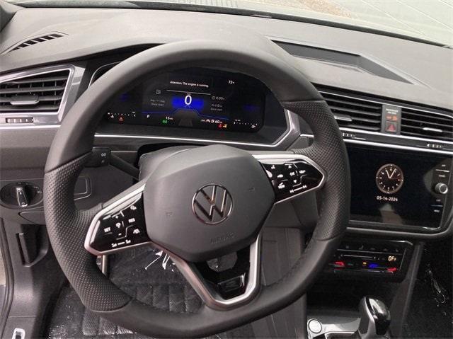 new 2024 Volkswagen Tiguan car, priced at $34,415