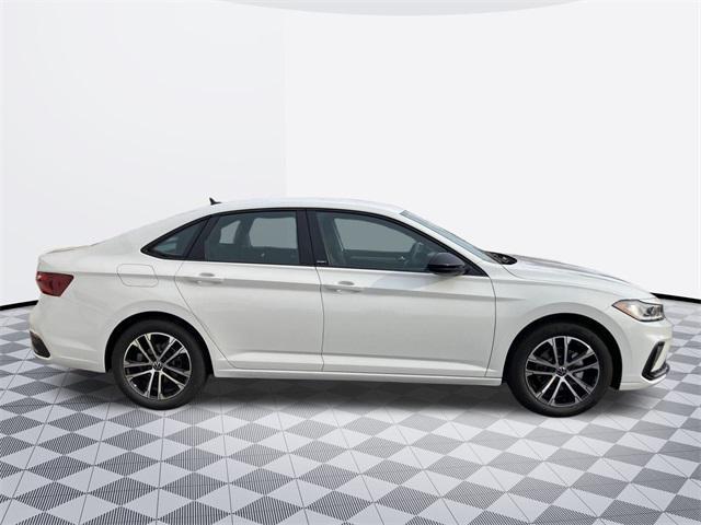 new 2025 Volkswagen Jetta car, priced at $23,623