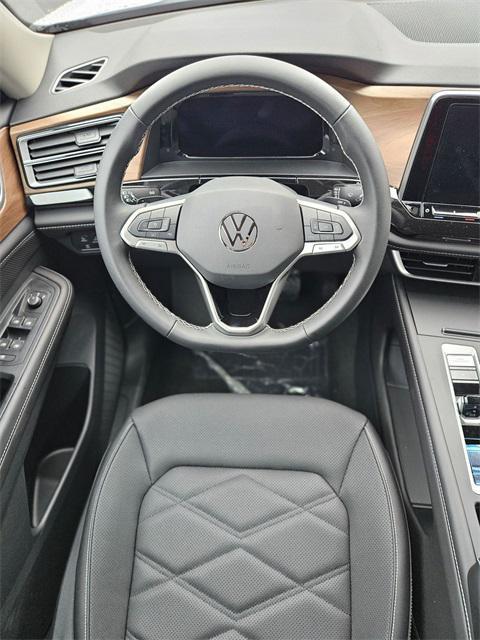new 2026 Volkswagen Atlas car, priced at $41,670