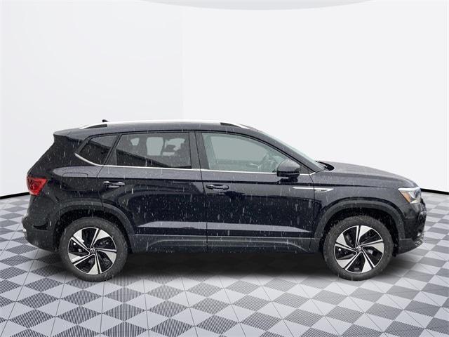 new 2024 Volkswagen Taos car, priced at $31,881