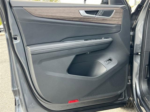 new 2025 Volkswagen Atlas car, priced at $43,954