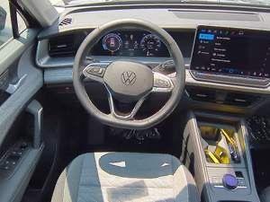new 2025 Volkswagen Tiguan car, priced at $33,011
