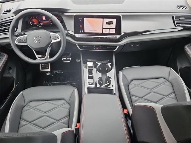 new 2025 Volkswagen Atlas car, priced at $43,584