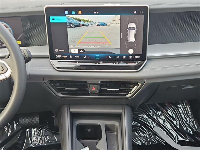 new 2025 Volkswagen Tiguan car, priced at $33,055