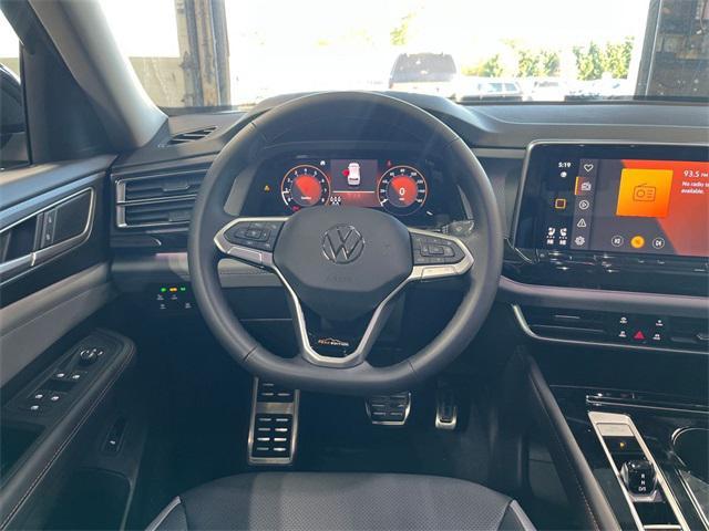 new 2025 Volkswagen Atlas car, priced at $46,098