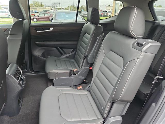 new 2025 Volkswagen Atlas car, priced at $48,754