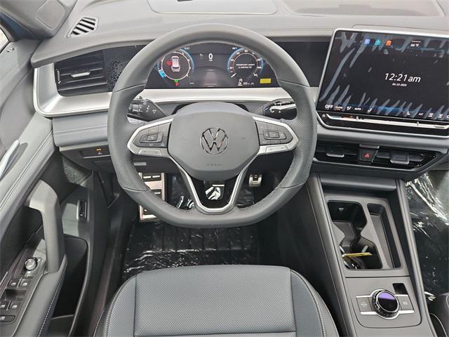 new 2025 Volkswagen Tiguan car, priced at $40,336