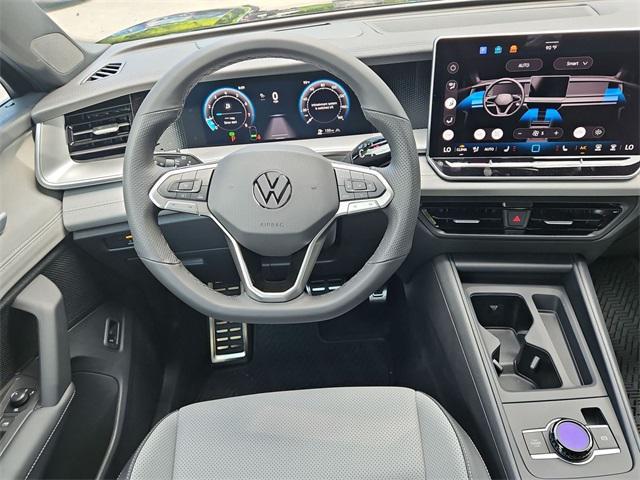 new 2025 Volkswagen Tiguan car, priced at $35,072