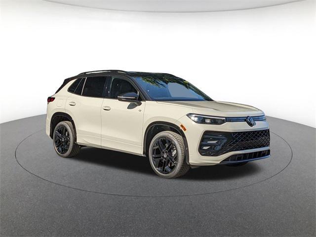 new 2025 Volkswagen Tiguan car, priced at $37,518