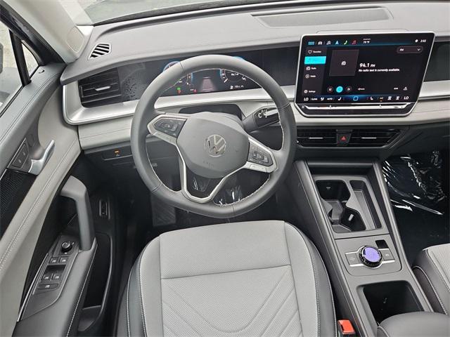new 2025 Volkswagen Tiguan car, priced at $32,318