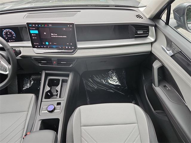 new 2025 Volkswagen Tiguan car, priced at $32,318