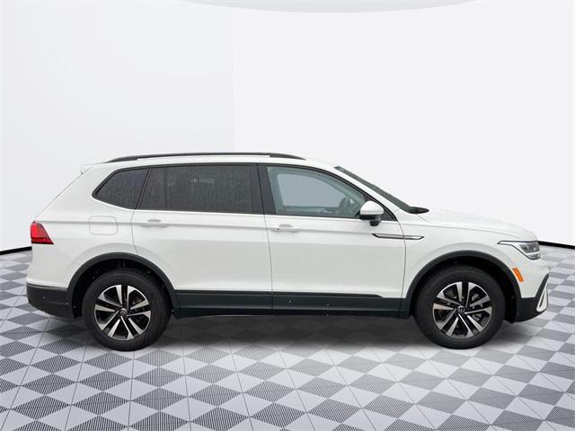 new 2024 Volkswagen Tiguan car, priced at $27,232