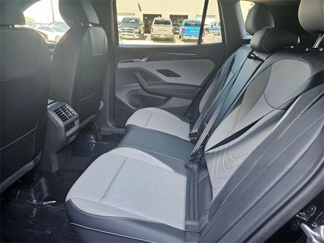 new 2025 Volkswagen Tiguan car, priced at $35,083