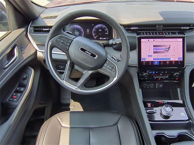 used 2025 Jeep Grand Cherokee car, priced at $37,588