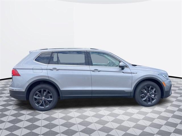 new 2024 Volkswagen Tiguan car, priced at $36,681