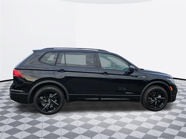 new 2024 Volkswagen Tiguan car, priced at $33,999