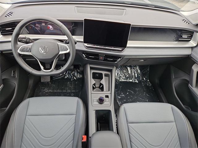 new 2025 Volkswagen Tiguan car, priced at $32,318