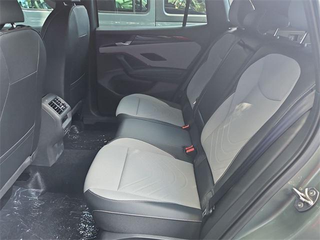 new 2025 Volkswagen Tiguan car, priced at $36,662