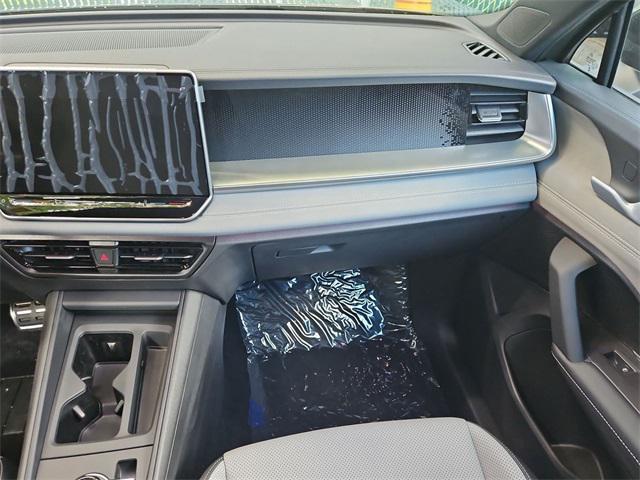 new 2025 Volkswagen Tiguan car, priced at $36,662