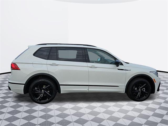 new 2024 Volkswagen Tiguan car, priced at $34,378