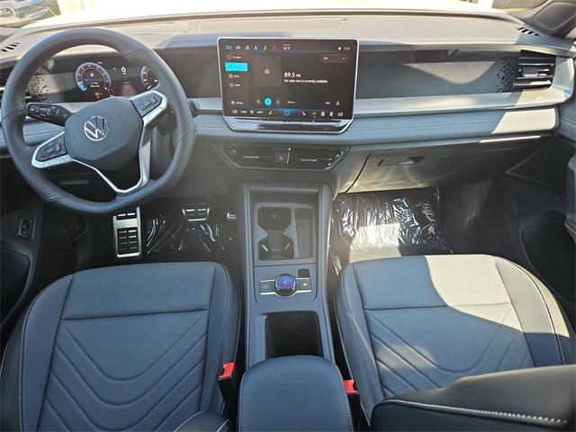 new 2025 Volkswagen Tiguan car, priced at $35,162