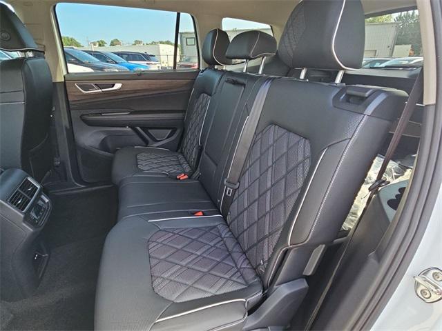 new 2025 Volkswagen Atlas car, priced at $51,105