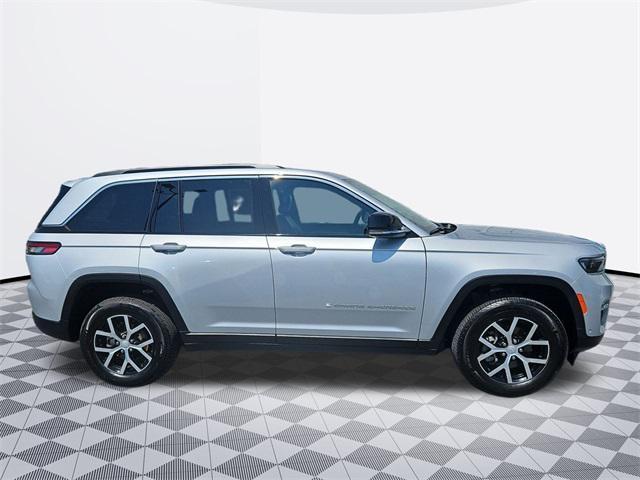 used 2025 Jeep Grand Cherokee car, priced at $43,500